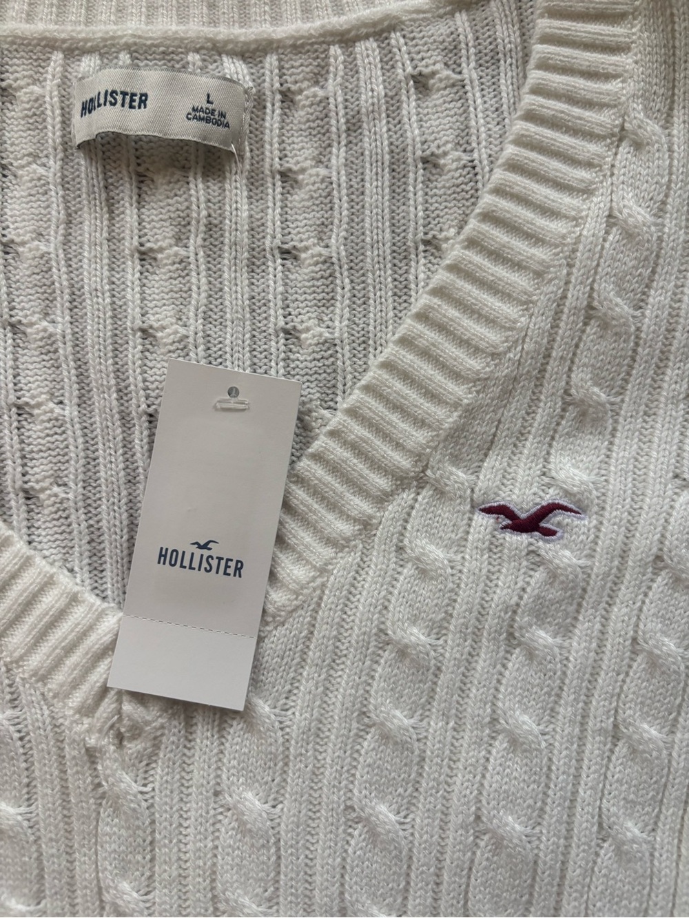 Hollister Cream Cable-Knit V-Neck Sweater with Burgundy Logo
